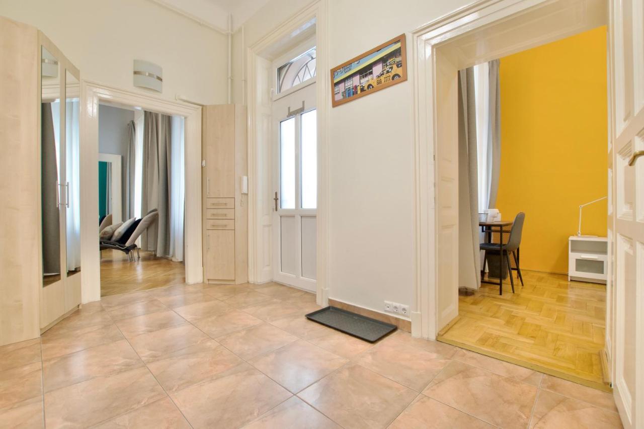 Standard Apartment By Hi5 - St. King Street 16. Budapest Exterior foto